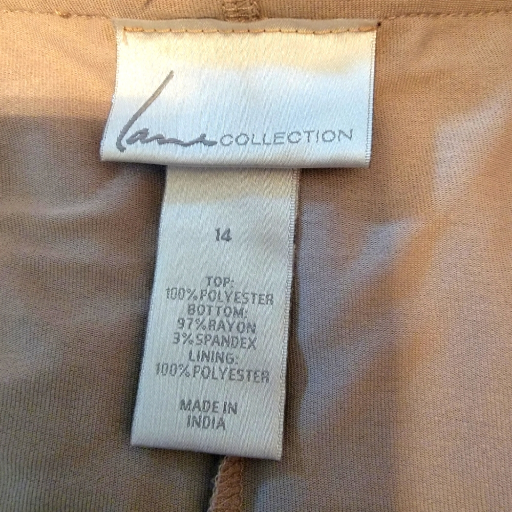Lane Collection Dress - Picture 7 of 7
